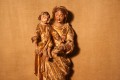 Figura Matki Boskiej z Dzieciątkiem Jezus