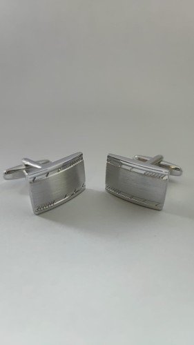 Spinki do mankietów srebrne matowe z aplikacjami o diamentowym szlifie