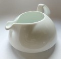 Rosenthal mlecznik z białej porcelany seria Studio Line TAC Gropius, projekt Walter Gropius 1969r