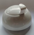 Rosenthal cukiernica z białej porcelany seria Studio Line TAC Gropius, projekt Walter Gropius 1969r