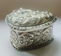PUDEŁKO/ PUZDERKO na tabletki w kształcie serca, srebro 925(sterling silver), Anglia, ok. 1890r