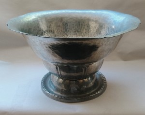 Unikatowa misa ze szwedzkiej cyny Art Deco, ok. 1920–1940